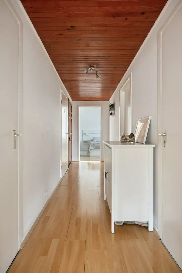 Verzorgd appartement met lift, 2 slaapkamers, garage en kelder foto 11
