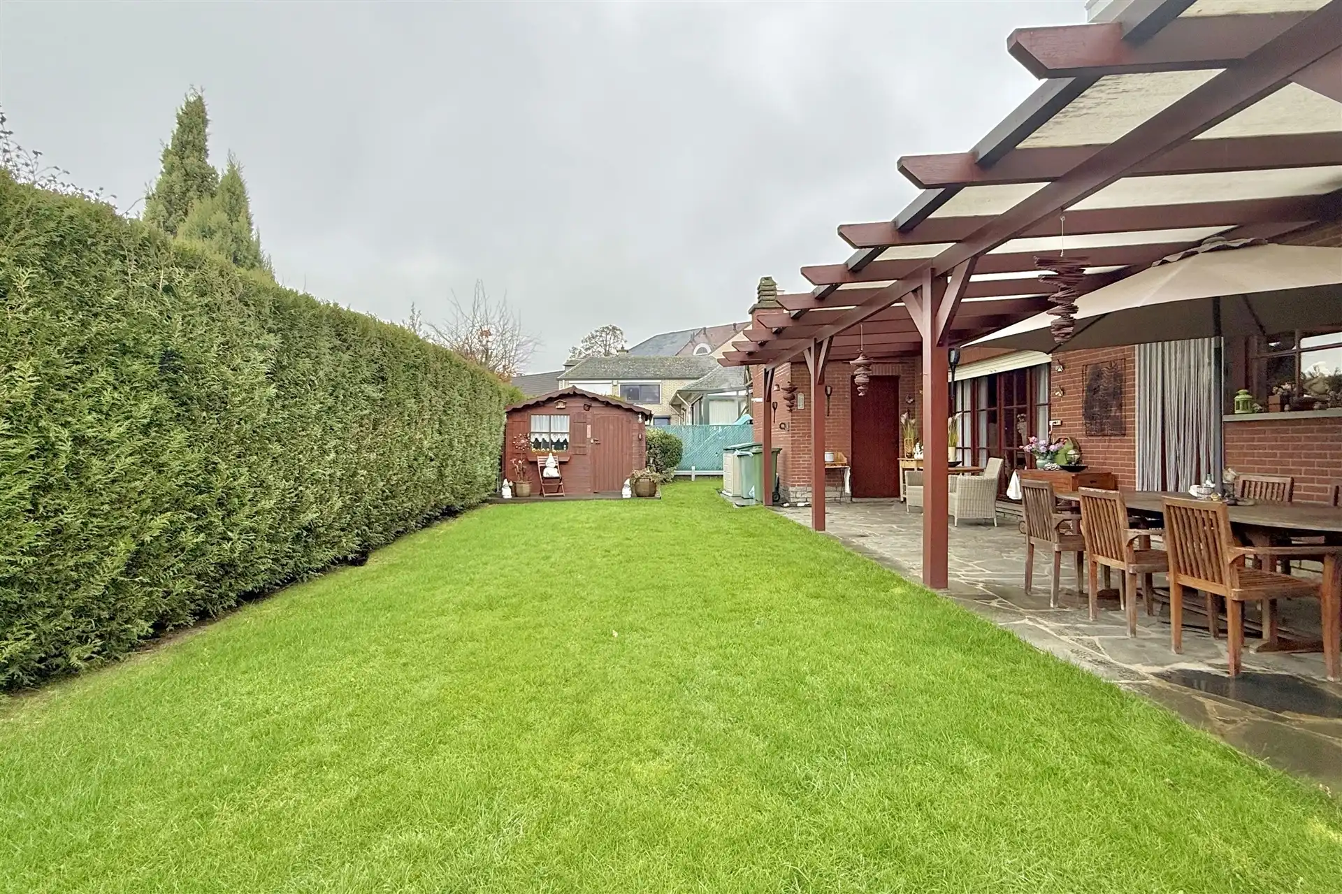 Ruime op te frissen woning in het centrum foto 27