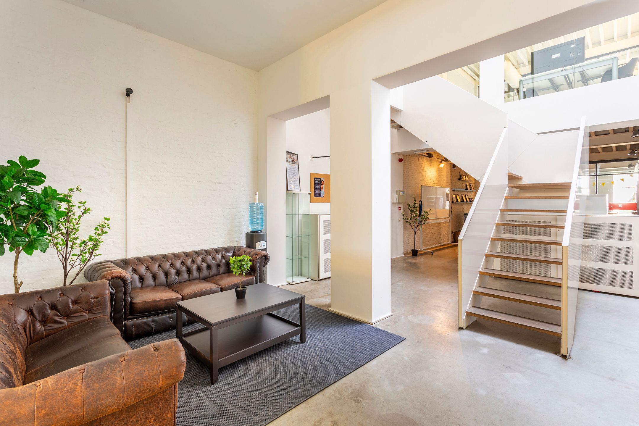 polyvalente opbrengsteigendom ca 483 m² op toplocatie Zuid foto 3