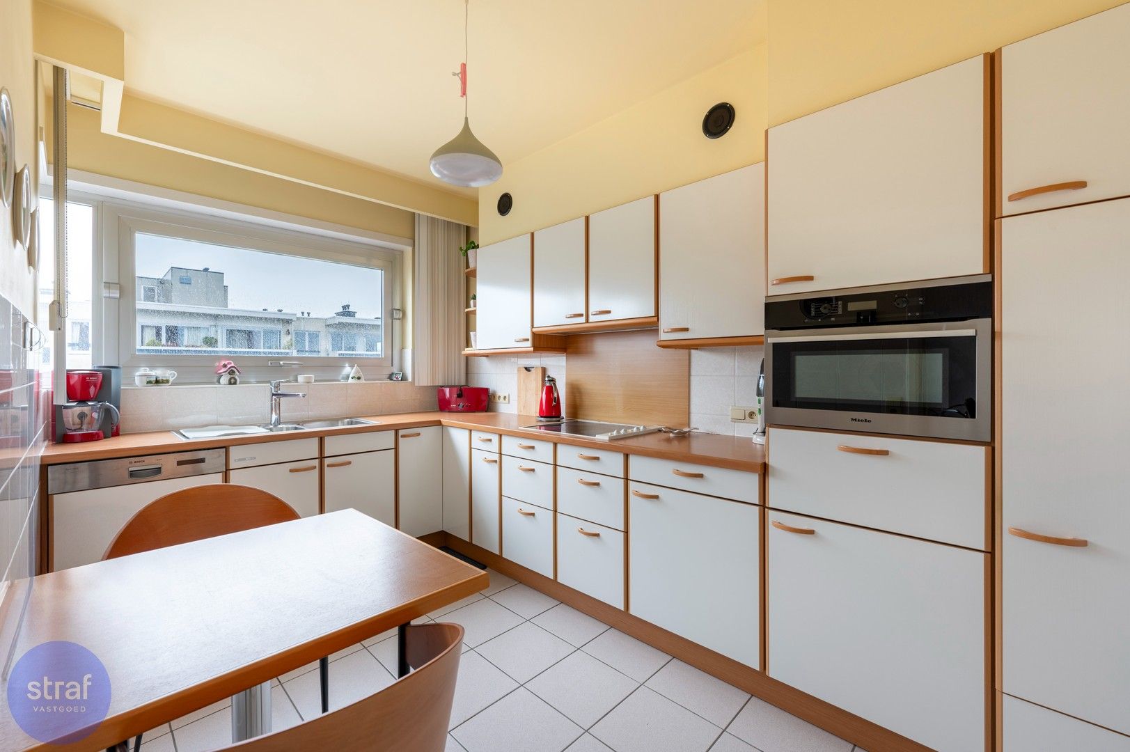 Groot  (118m2) appartement op bovenste verdieping met vrij uitzicht over 't Stad foto 4
