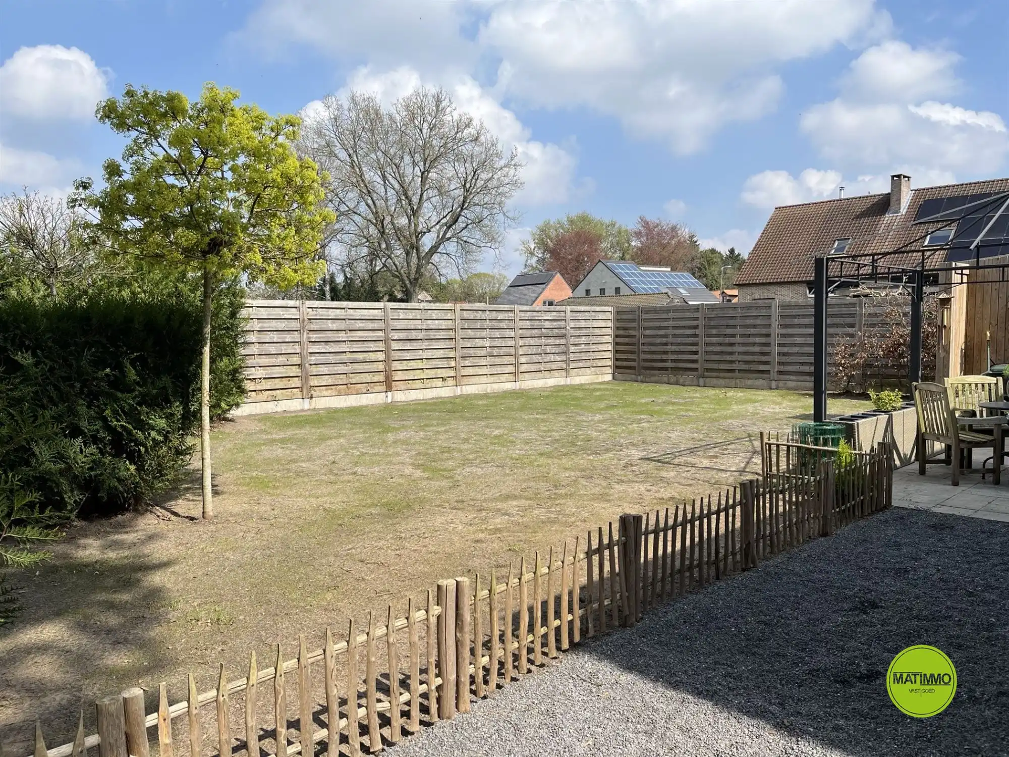 Instapklare BEN-woning in rustige, groene straat te Mol foto 22