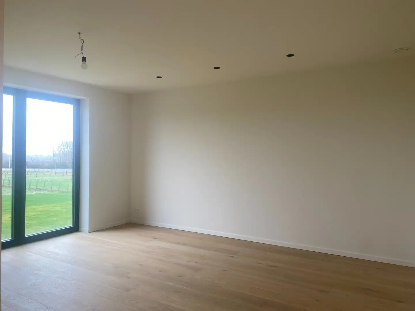 Moderne nieuwbouwwoning met 3 slaapkamers en garage foto 7
