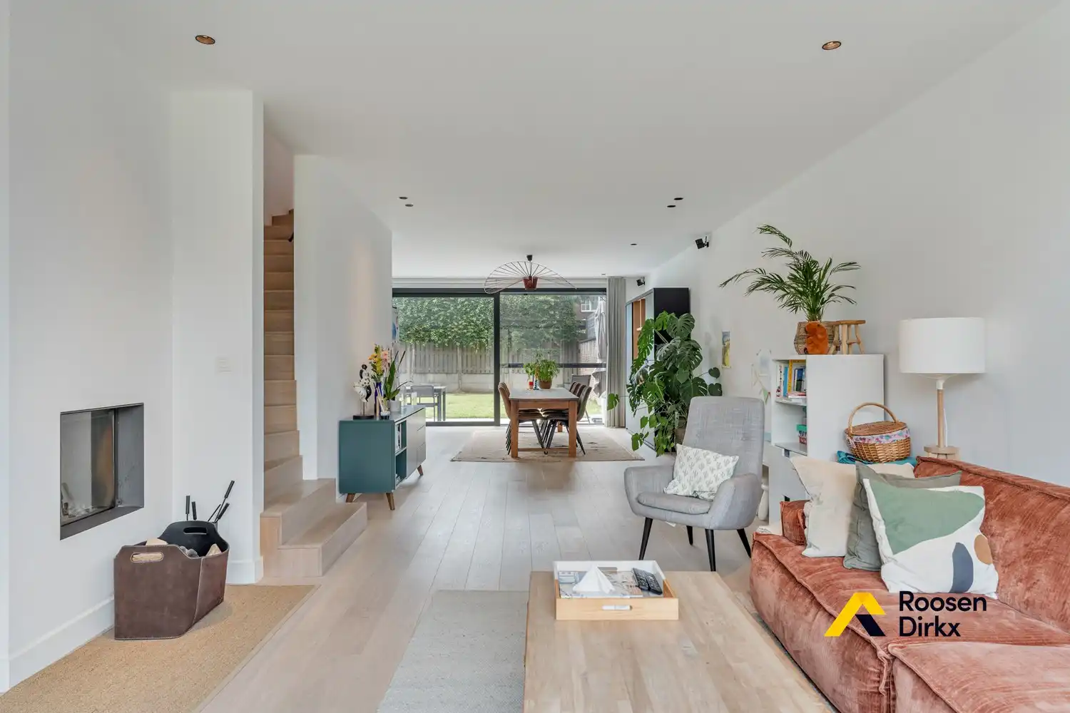 Luxueuze gezinswoning met 3 slaapkamers en 2 badkamers op toplocatie foto 3