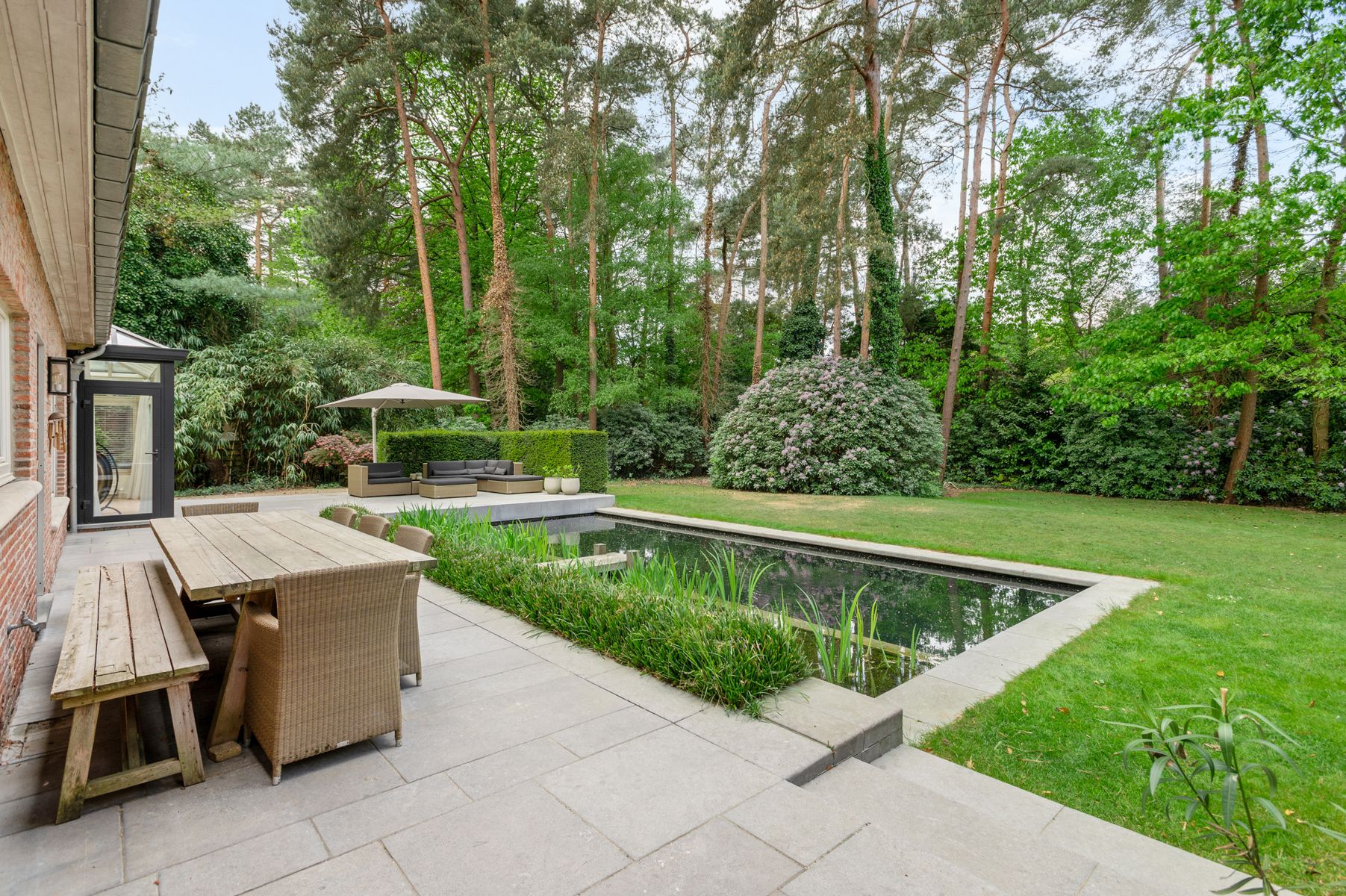 Koningshof! Ruime villa met zwemvijver op ca. 2005 m². foto 22