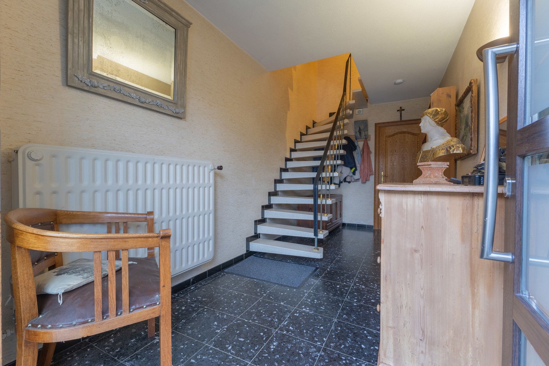 Rustig gelegen woning met 3 slaapkamers en tuin foto 3