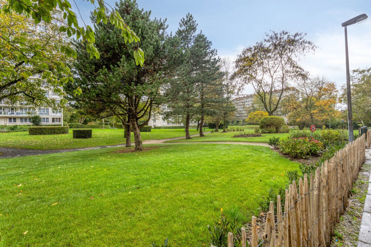 Instapklaar 2 slaapkamer appartement met prachtig uitzicht  foto 17