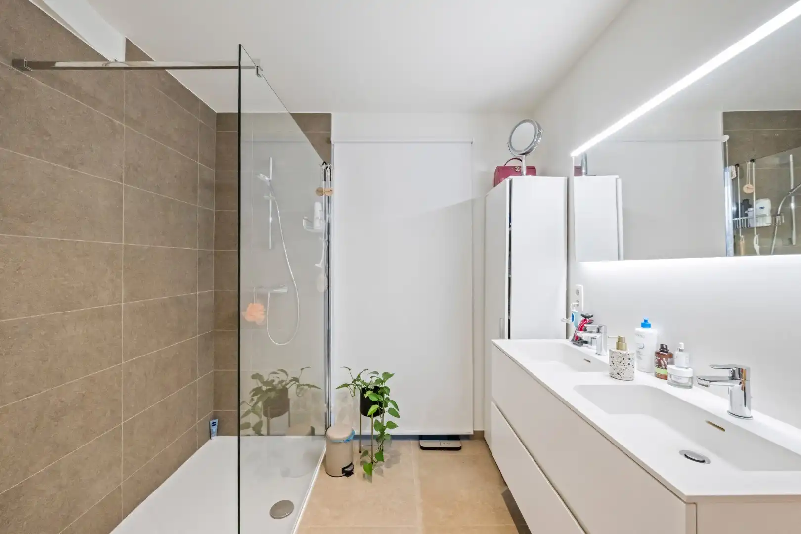 Prachtig hoekappartement met ondergrondse staanplaats foto 8