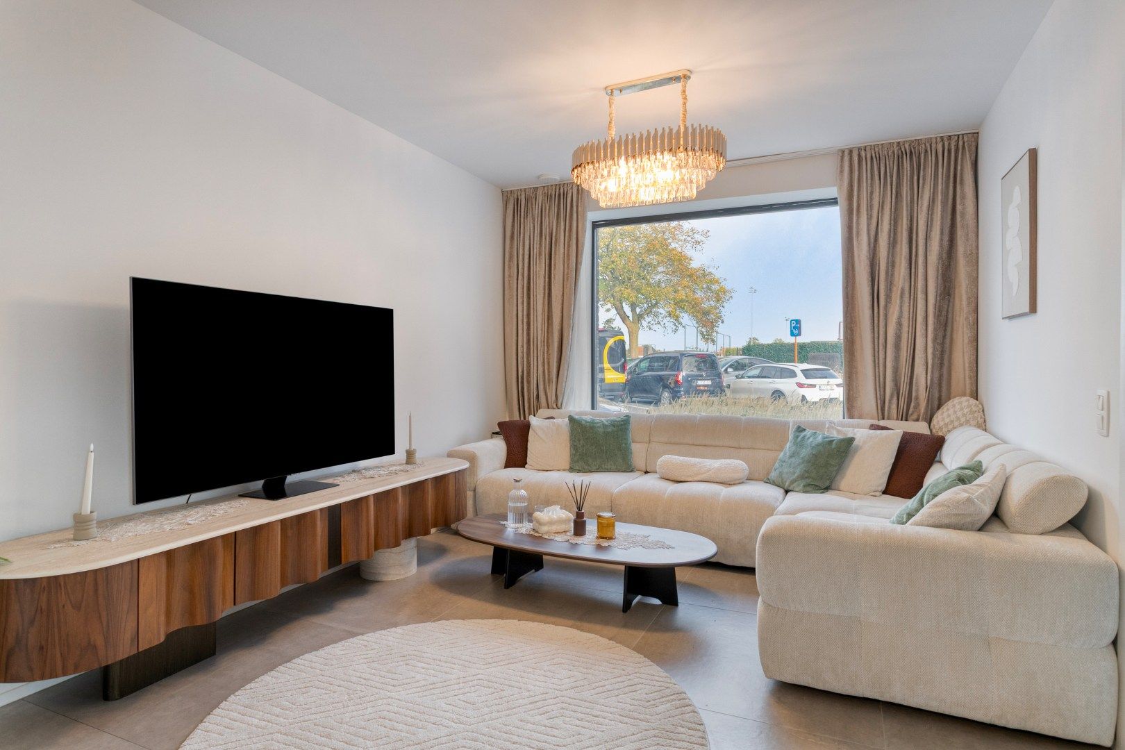 Energiezuinige, instapklare halfopen bebouwing met 4 slaapkamers! foto 4