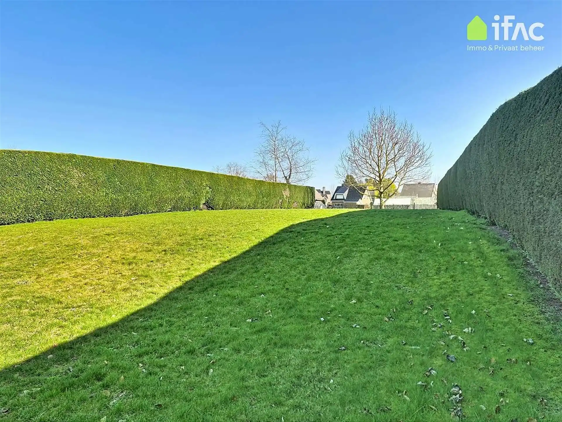 Ruime villa 6 slpks, 2 bureaus, 5 badkamers op +/-17are foto 10