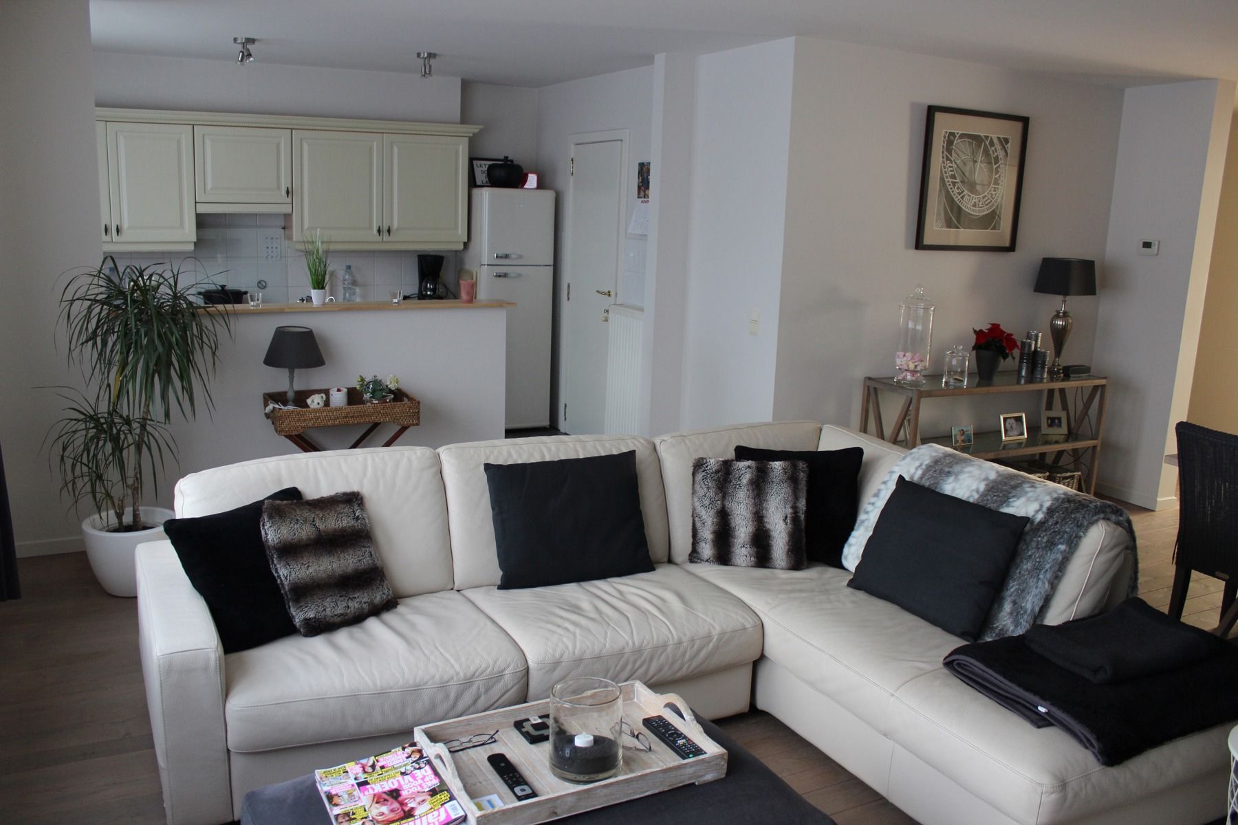 Appartement met lift, terras, garagebox en autostaanplaats foto 3