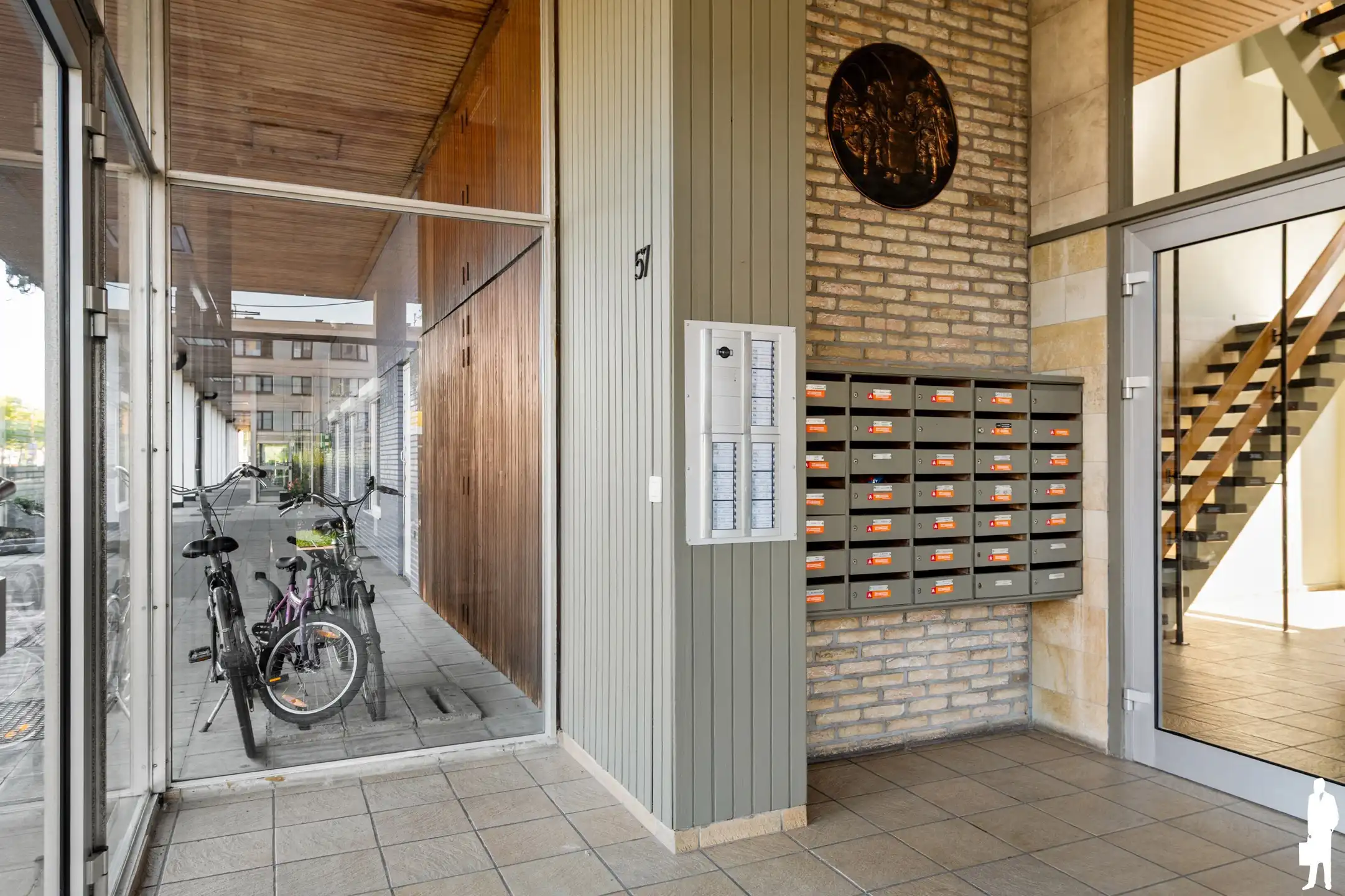 Lichtrijk 3-slaapkamerappartement met panoramisch uitzicht over Antwerpen en de Schelde foto 16