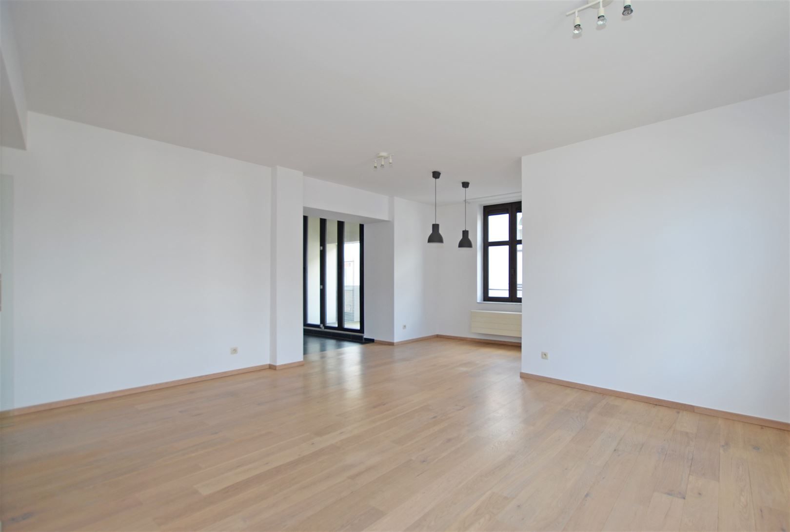 Centraal gelegen éénslaapkamer appartement + garagebox foto 3