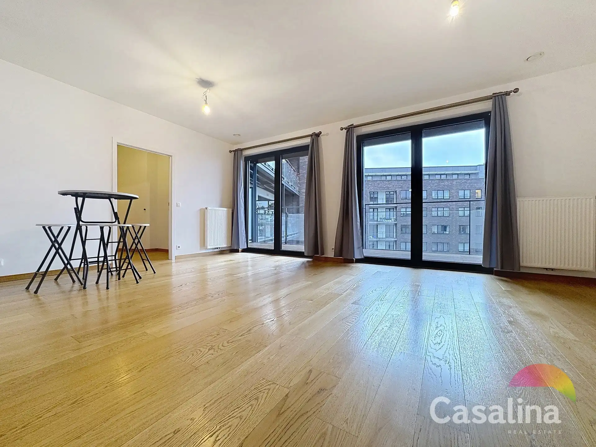 Prachtig 3-slaapkamerapp. met terras en parking (EPC: A-) foto 2