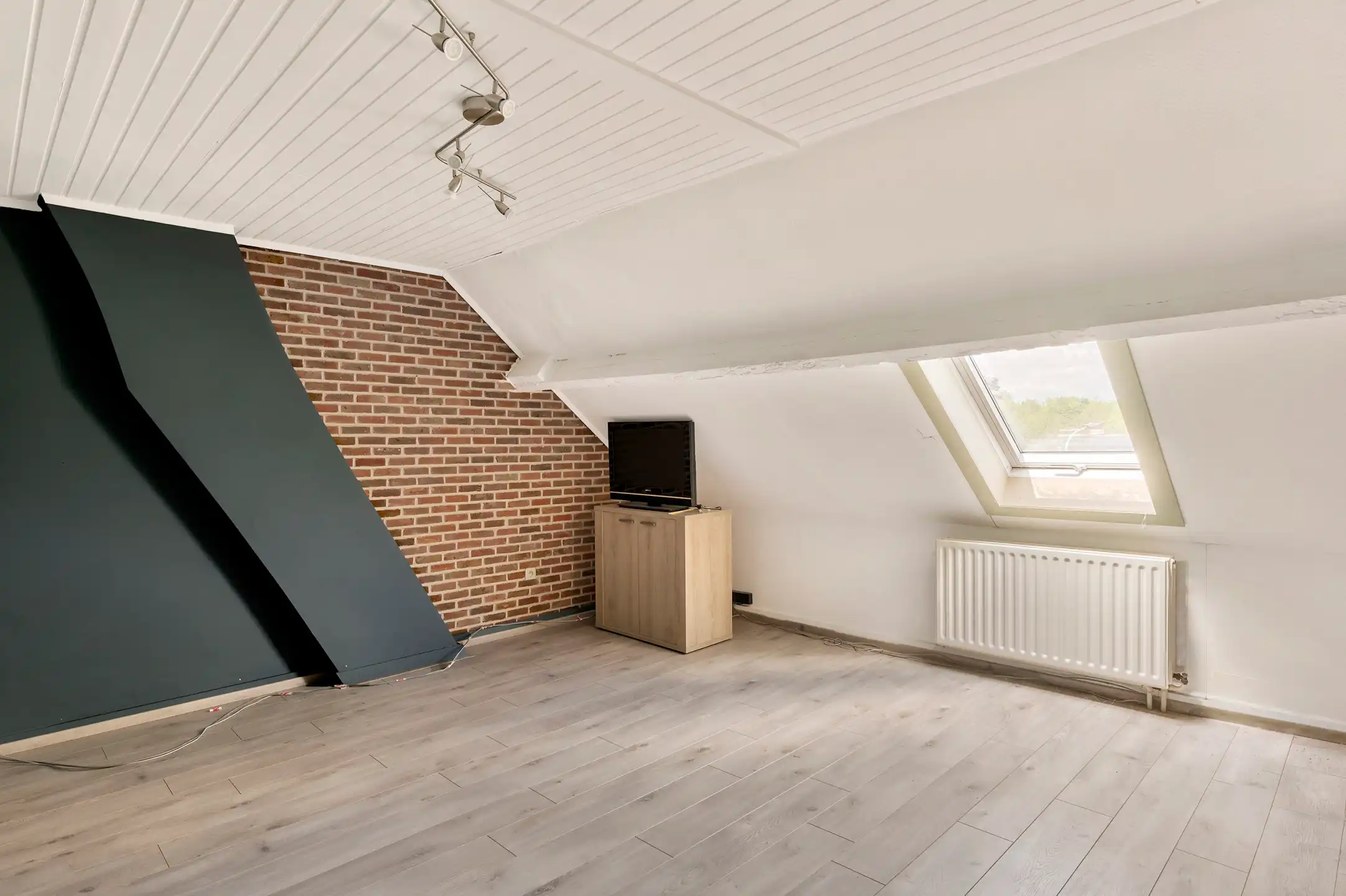 Doodlopend gelegen woning (189m²) met 4 slk’s en zuid gerichte tuin. foto 18