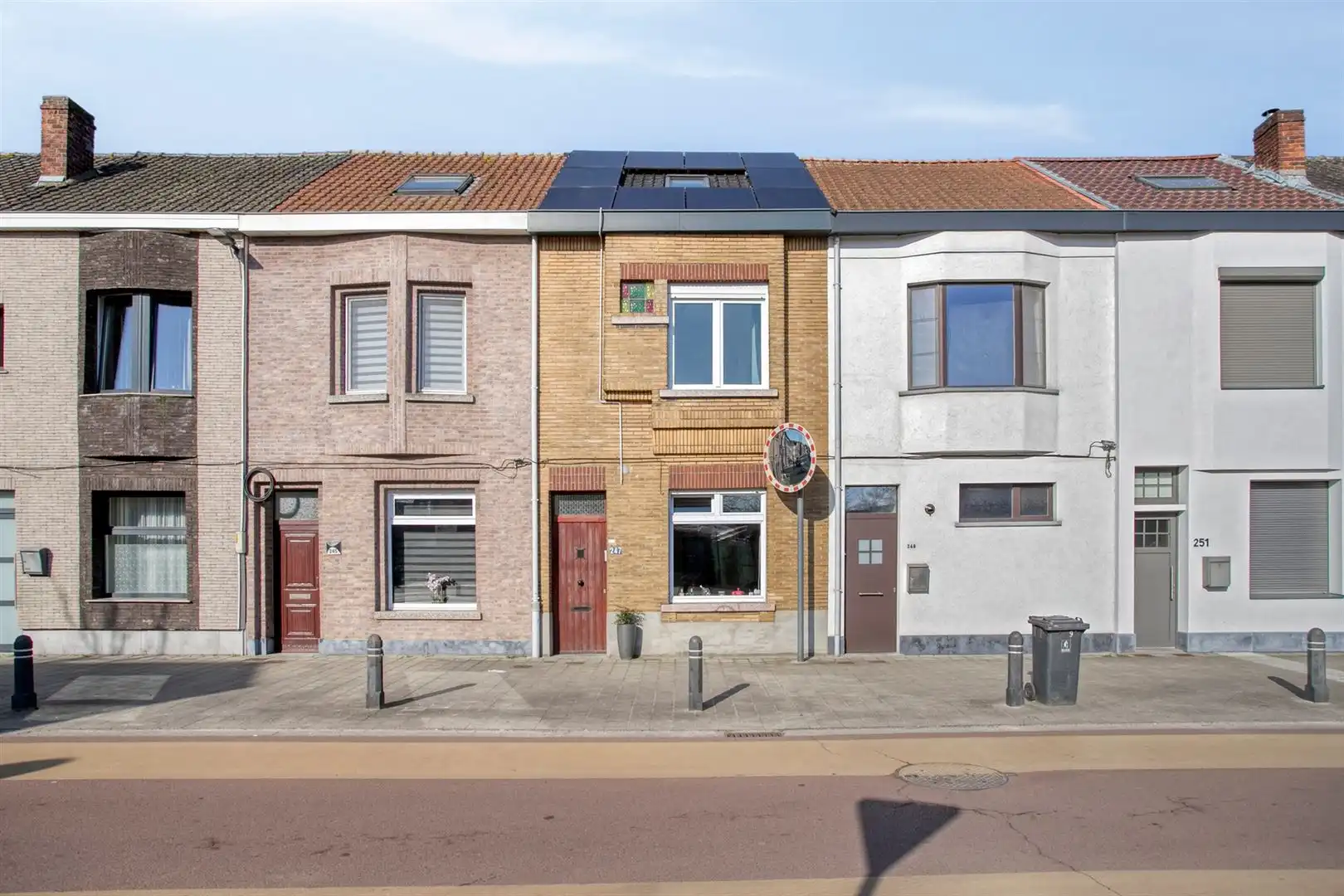 Rijwoning foto {{pictureIndex}}