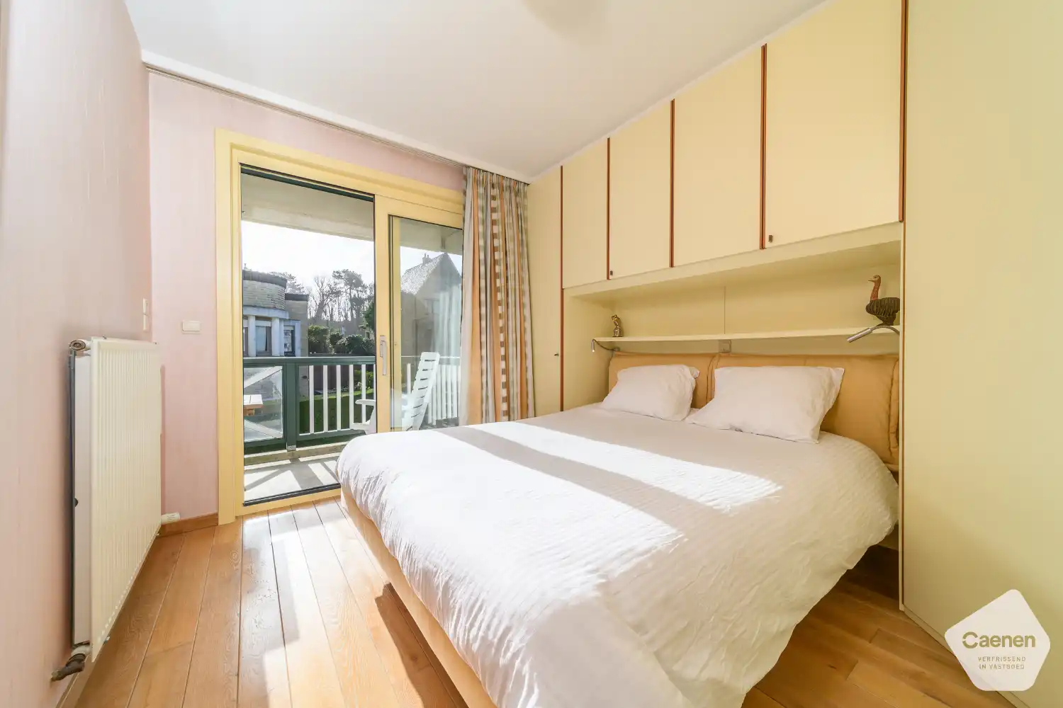 Zongericht hoekappartement met 2 slaapkamers in hartje Dumontwijk, inclusief ruime garage en kelder foto 14