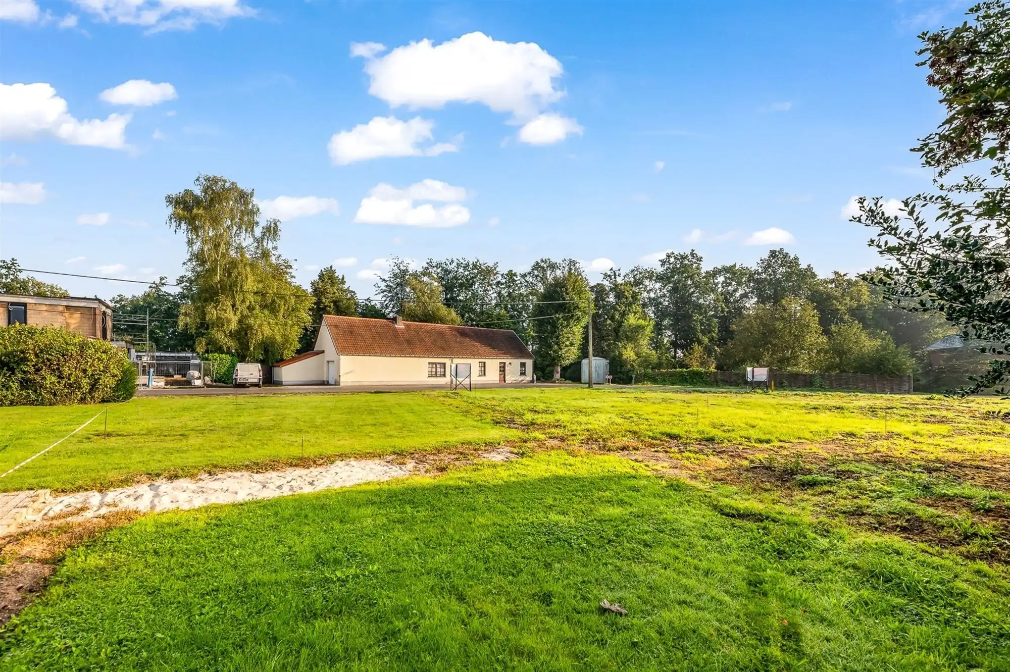 VOLLEDIG AFGEWERKTE NIEUWBOUWWONING OP RUSTIGE LIGGING foto 8