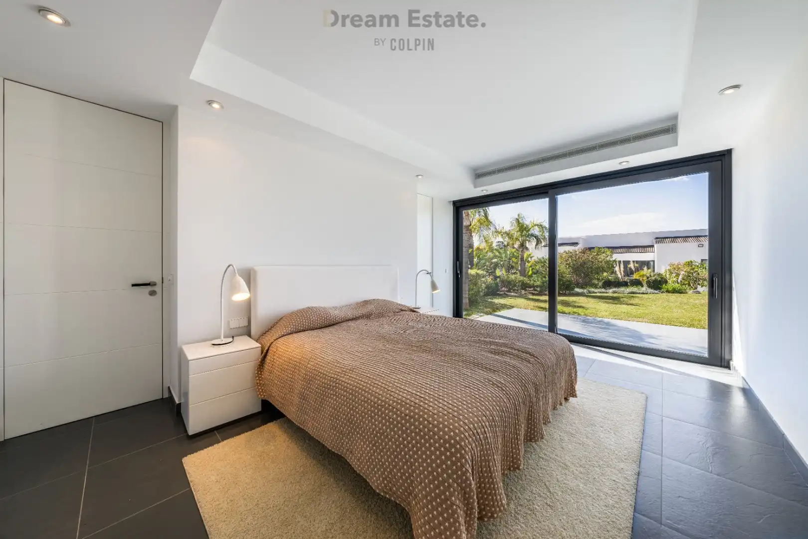 Prachtige villa met panoramisch uitzicht op zee te Los Flamingos Golf Resort, Benahavis. foto 17