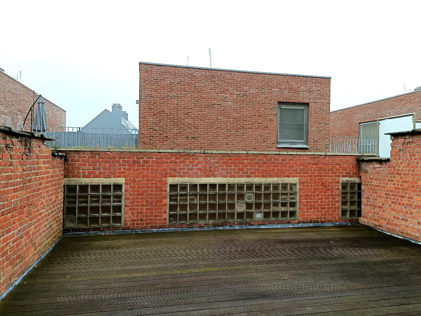 MOOI APPARTEMENT MET GROOT TERRAS IN HET CENTRUM foto 6