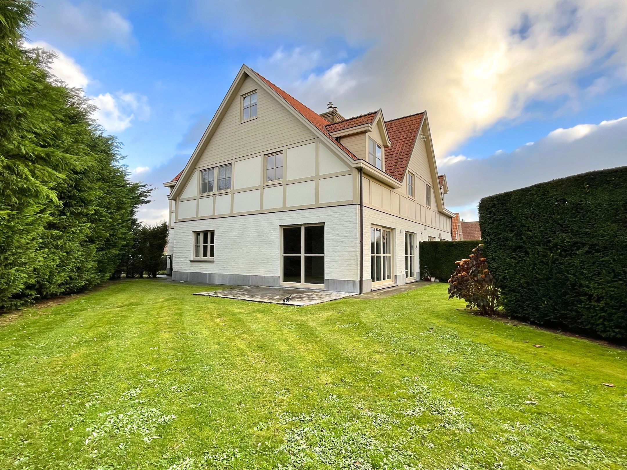 Charmante koppelvilla met dubbele garage te Knokke-Westkapelle foto 2