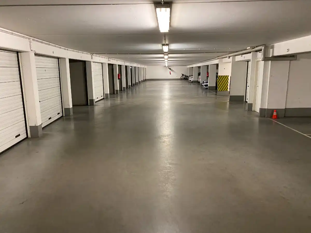 GARAGE foto 3