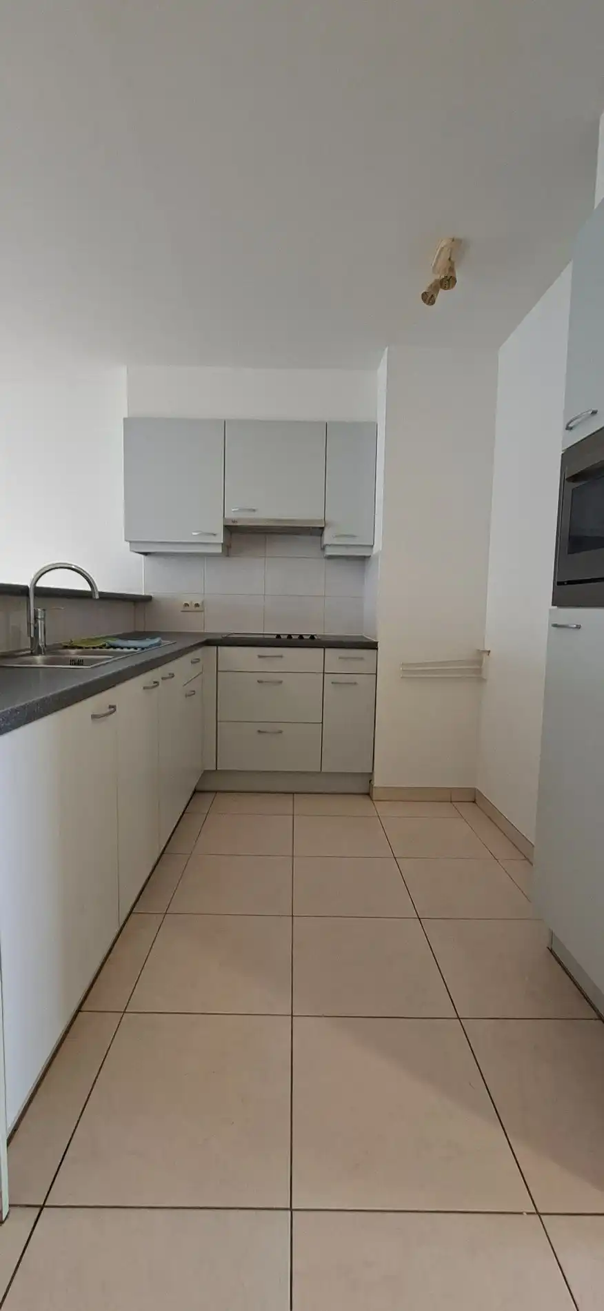 Centraal gelegen comfortabel appartement foto 4