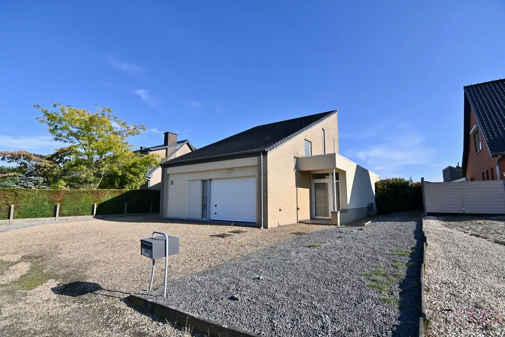 Moderne, instapklare open bebouwing vlakbij het centrum van Alken foto 28