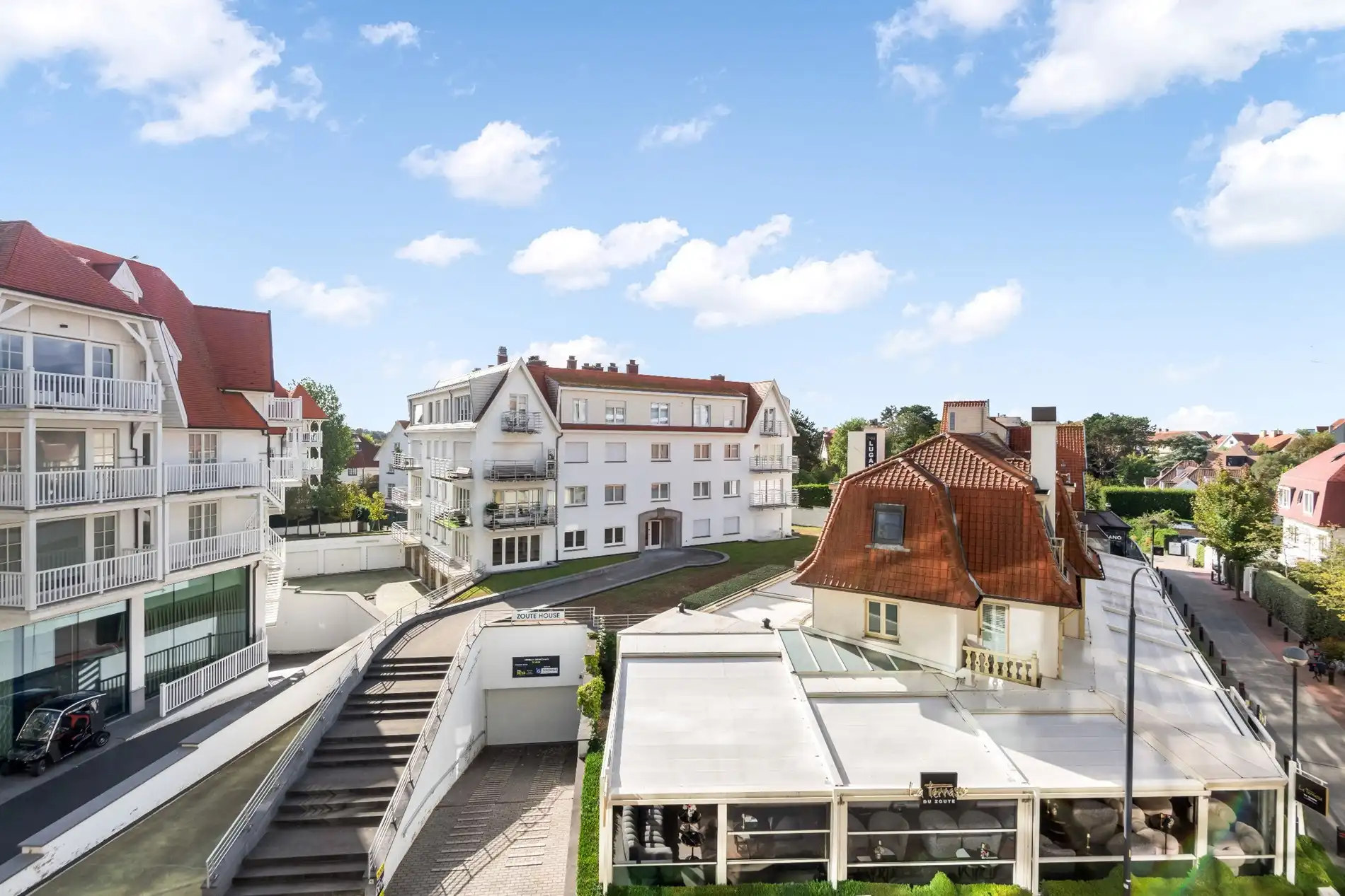 Zuidgericht appartement op de Kustlaan in het Zoute met UNIEK OPEN ZICHT ! foto 19