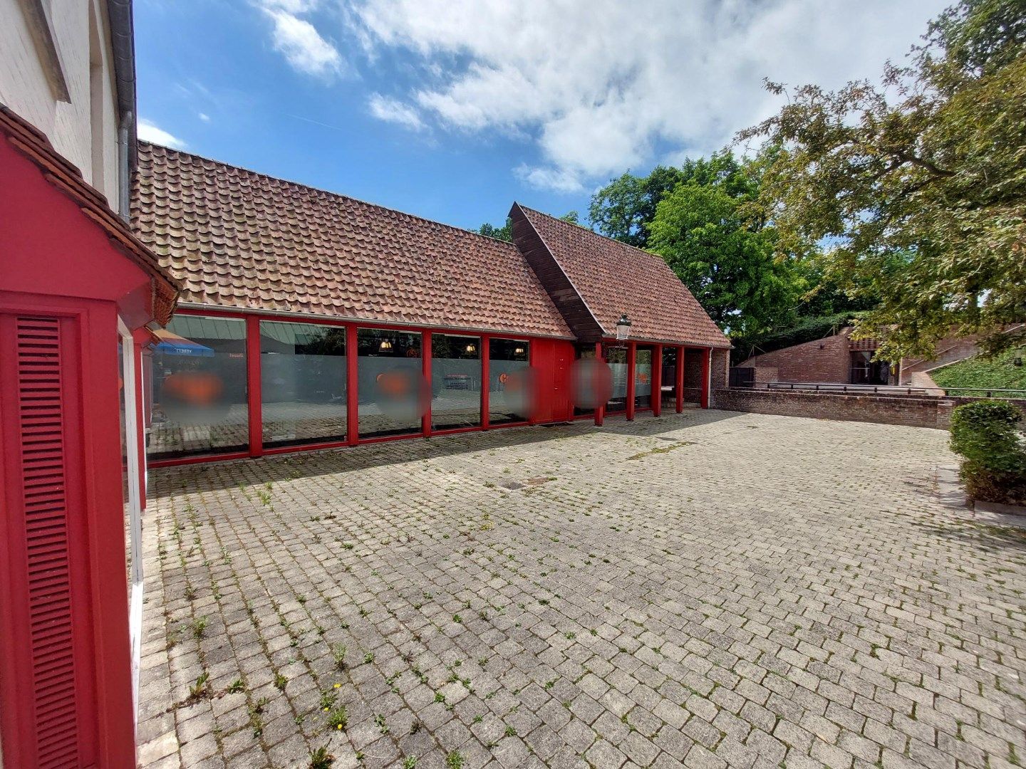 Kantoor - winkel - showroom - praktijk met' woonst foto 3