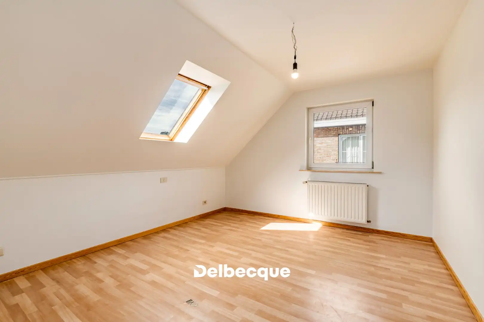 Halfopen woning met leuke tuin in gegeerde wijk te Assebroek foto 10