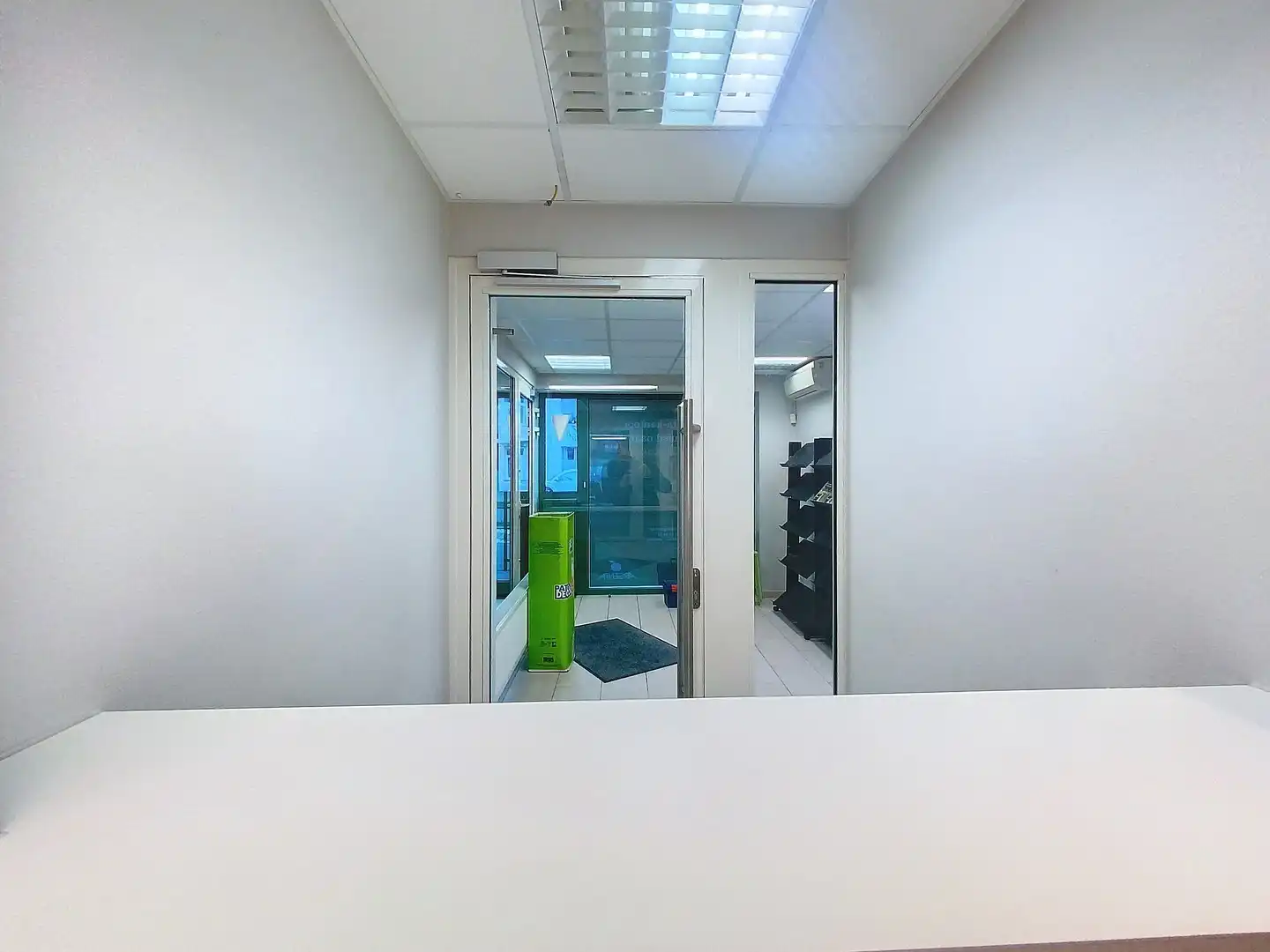 Multifunctioneel handelspand in het centrum van Oostduinkerke-Dorp. foto 9