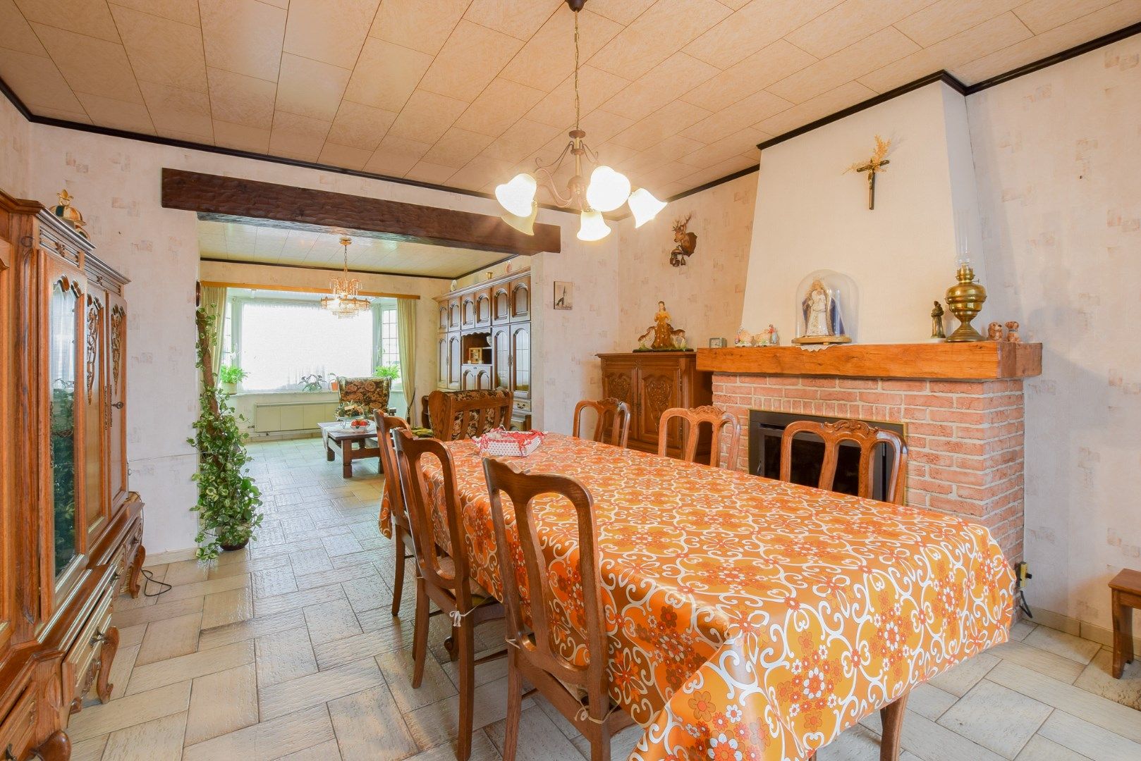 Te renoveren gezinswoning met 4 slaapkamers vlakbij het centrum van Middelkerke foto 3