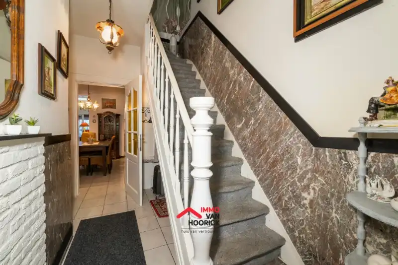 Ruime woning met 3 slaapkamers en tuin! foto 3