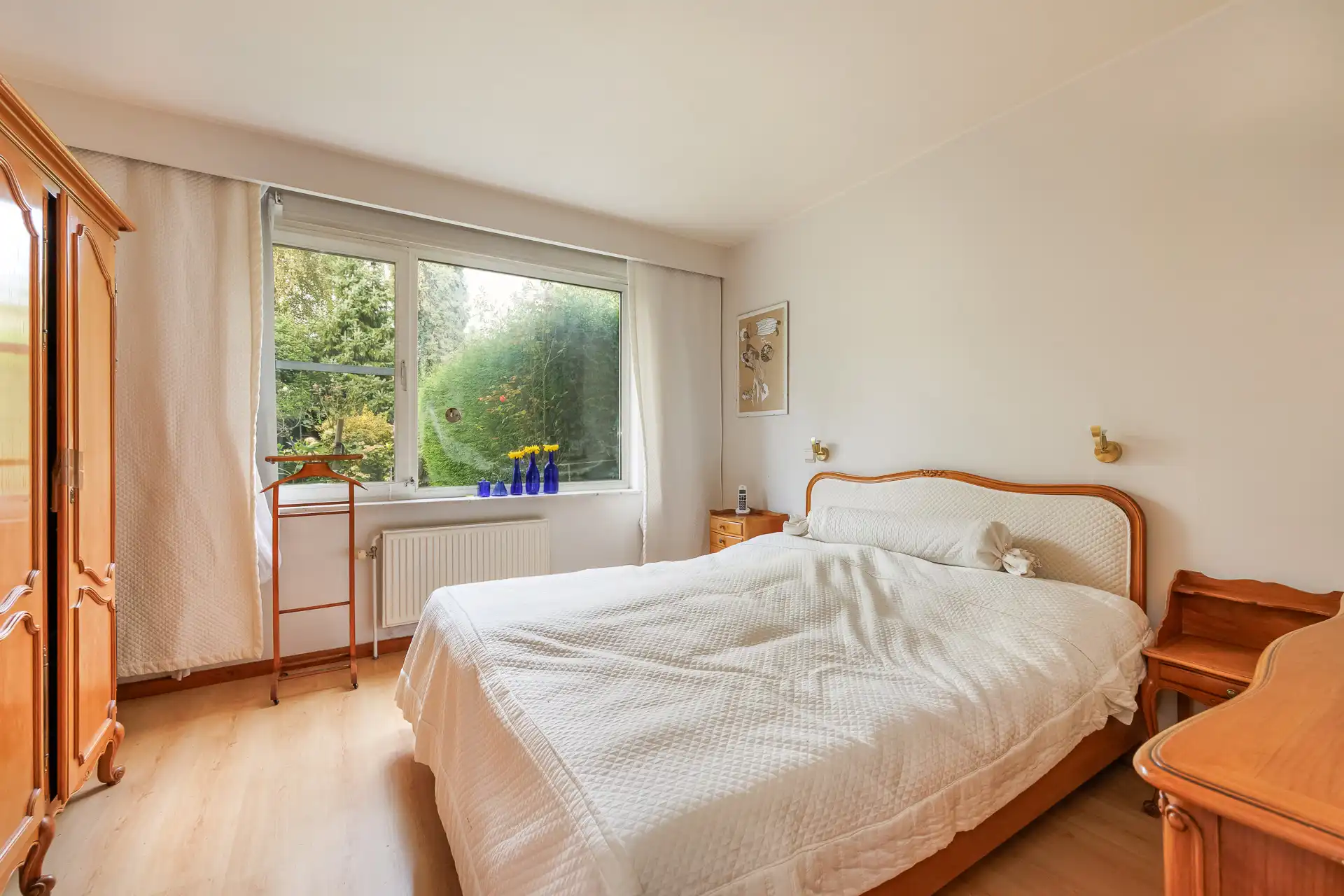 Gelijkvloers appartement met riante tuin, garage met oprit foto 9