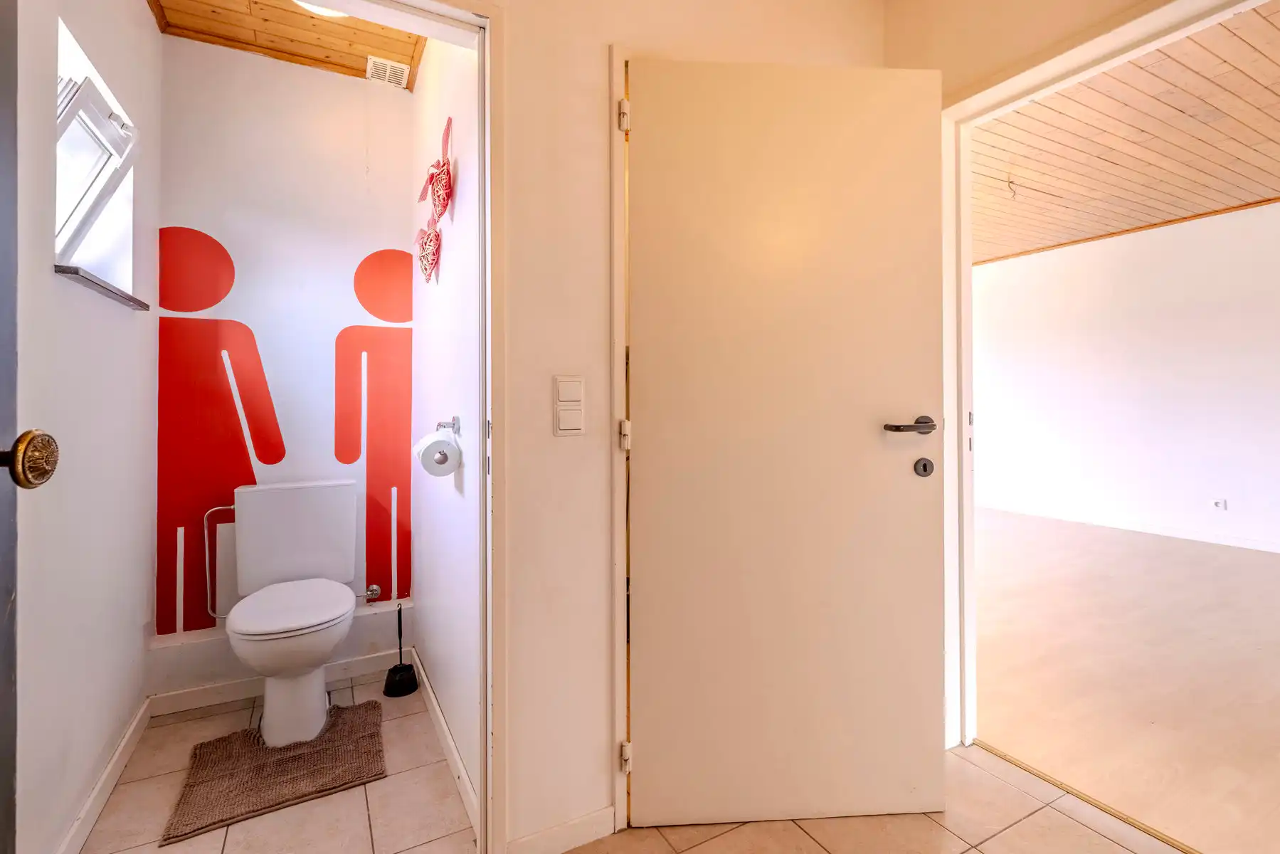 Ruim 1-slaapkamer dakappartement met terras en garagebox. foto 10