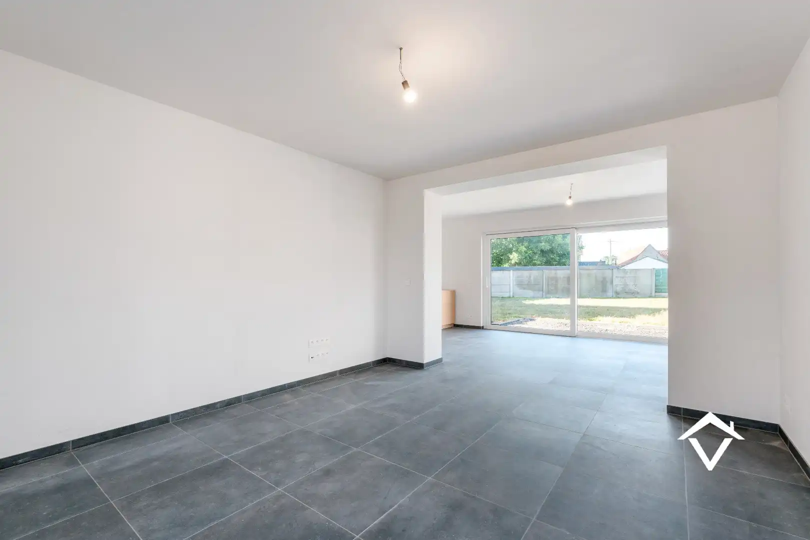 Ruime, energiezuinige gezinswoning met 6 slaapkamers, carport en zuidgerichte tuin foto 5