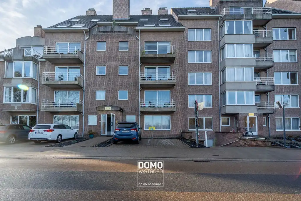 PERFECT GELEGEN RUIM APPARTEMENT IN CENTRUM HASSELT MET 3 SLAAPKAMERS, TERRAS, GARAGE EN EPC B foto 18