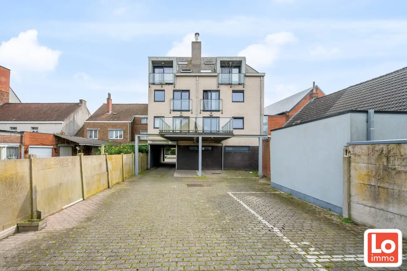 Mooi appartement met 2/3 slaapkamers, 2 badkamers en overdekte autostaanplaats in Centrum Lochristi foto 12