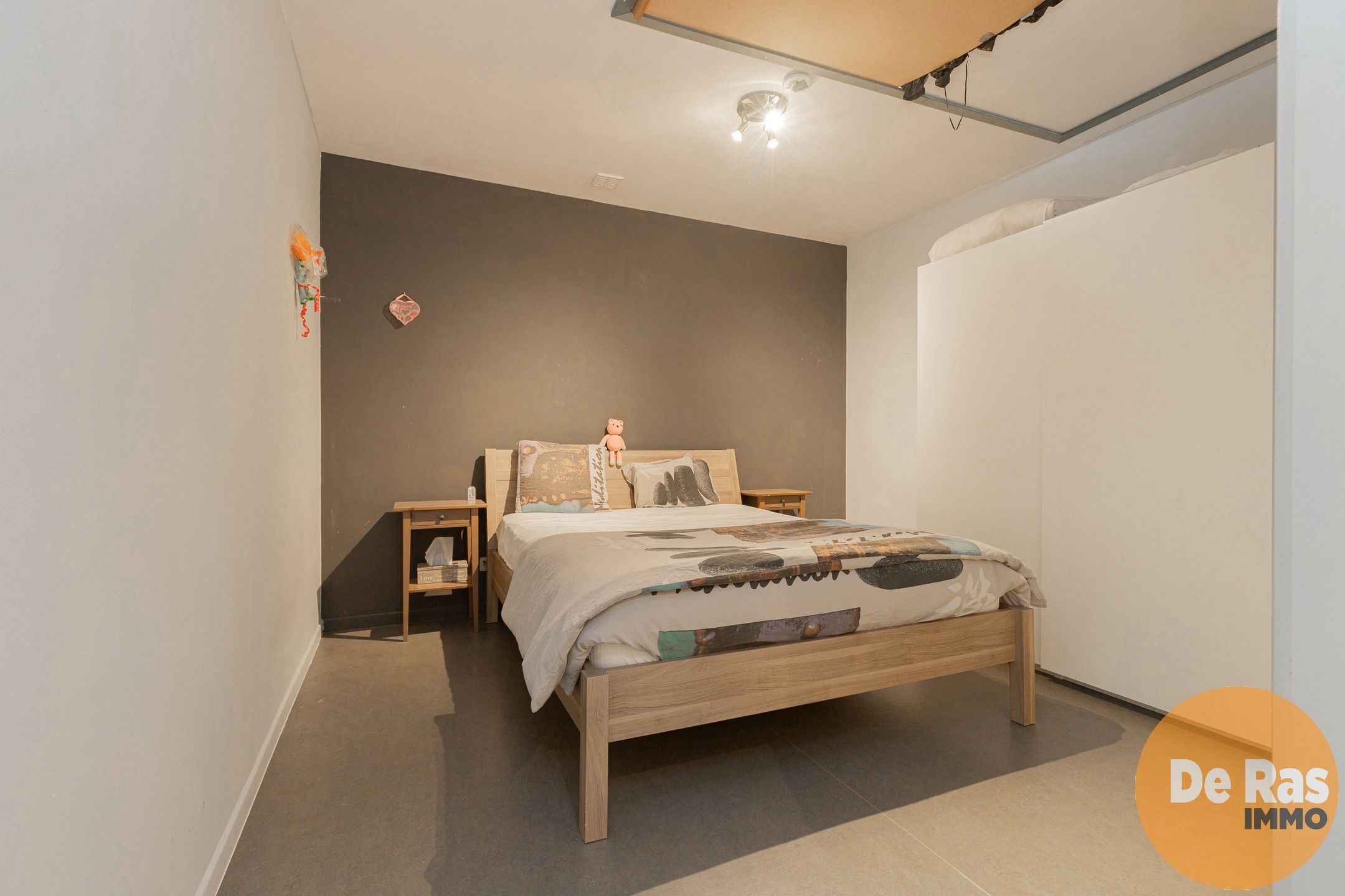 HERZELE - Gelijkvloers appartement inclusief garage met tuin foto 6