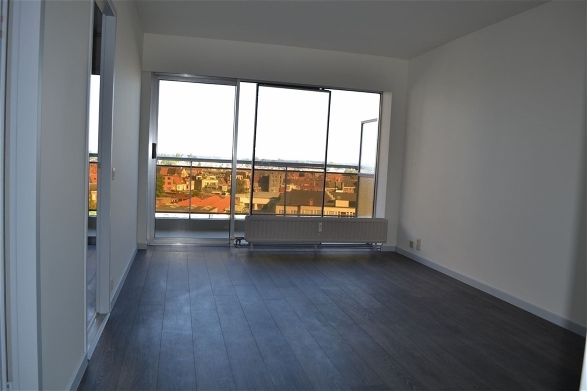 Appartement met 1 slpk en terras op 8ste verdieping foto 4