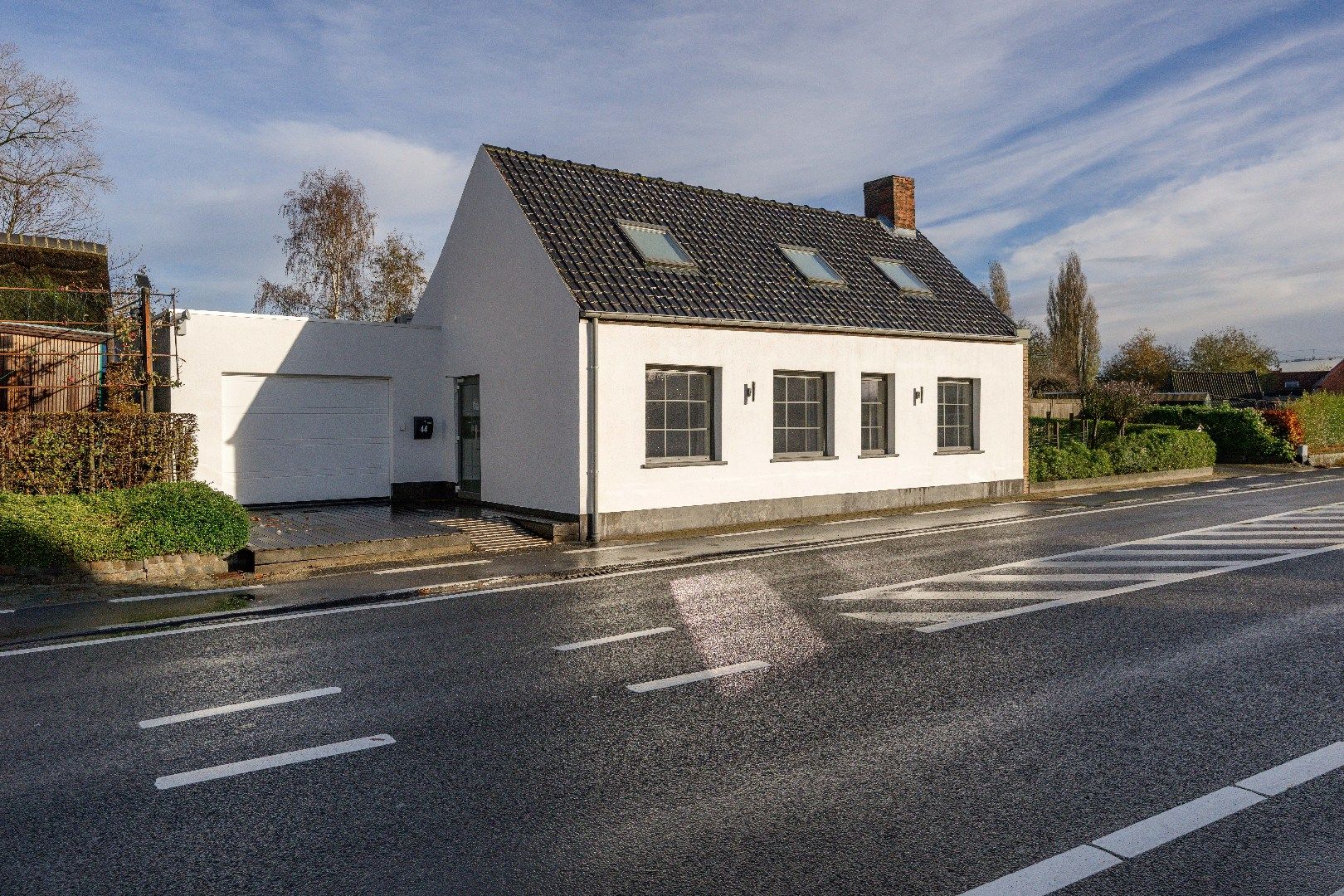 INSTAPKLAAR HANDELSHUIS (2009) OP GUNSTIGE LOCATIE!!!  foto 2