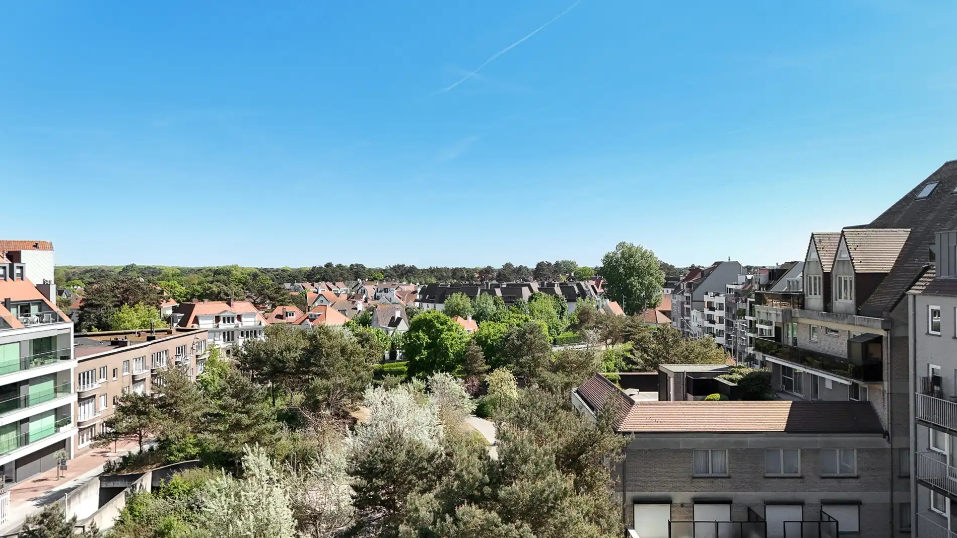 Nieuwbouw duplex appartement gelegen aan de Dumortierlaan  uniek open zicht op het Yzerpark en de villa’s van het Zoute foto 2