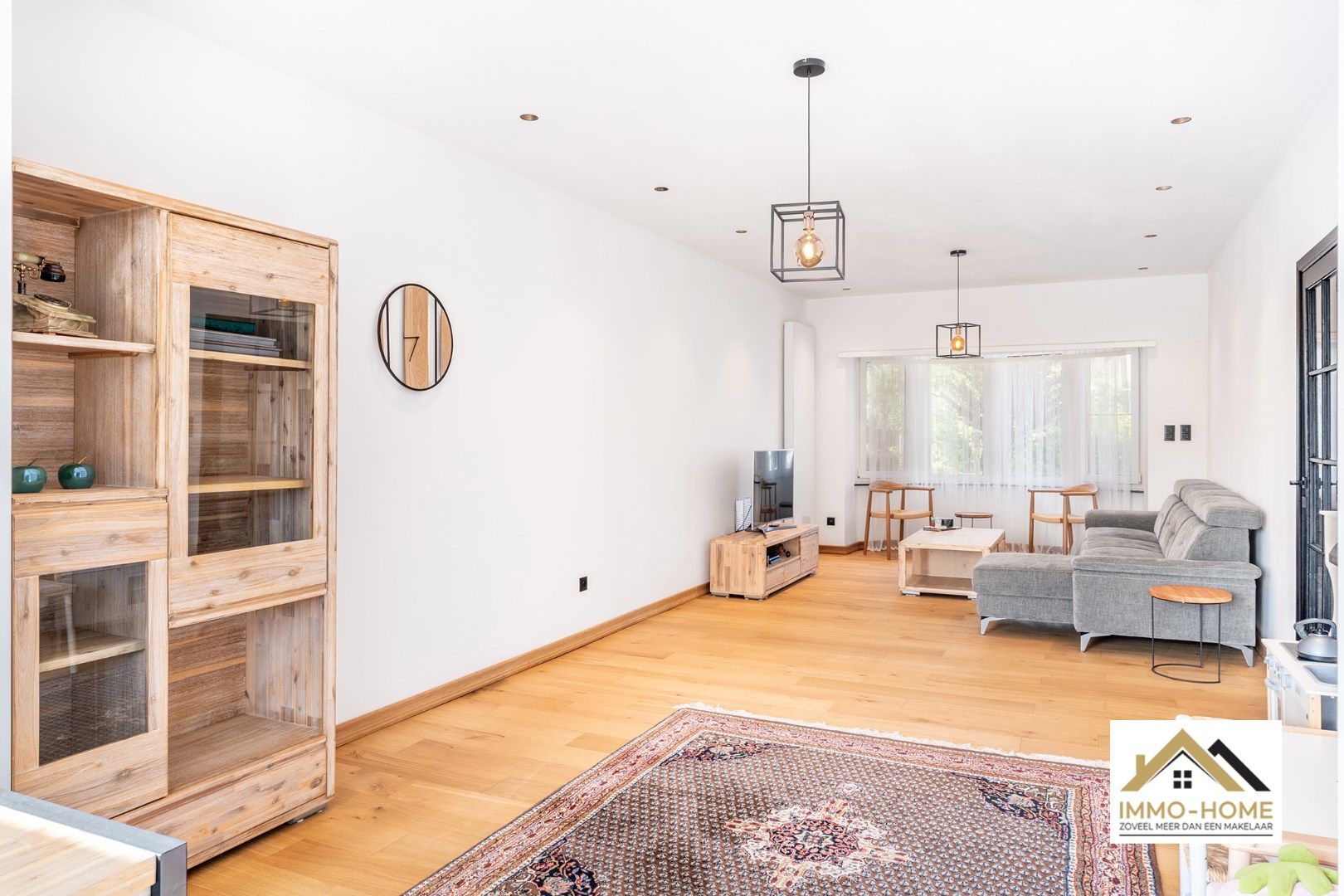 Vrijstaande volledig gerenoveerde woning met riante tuin te Oostakker foto 10