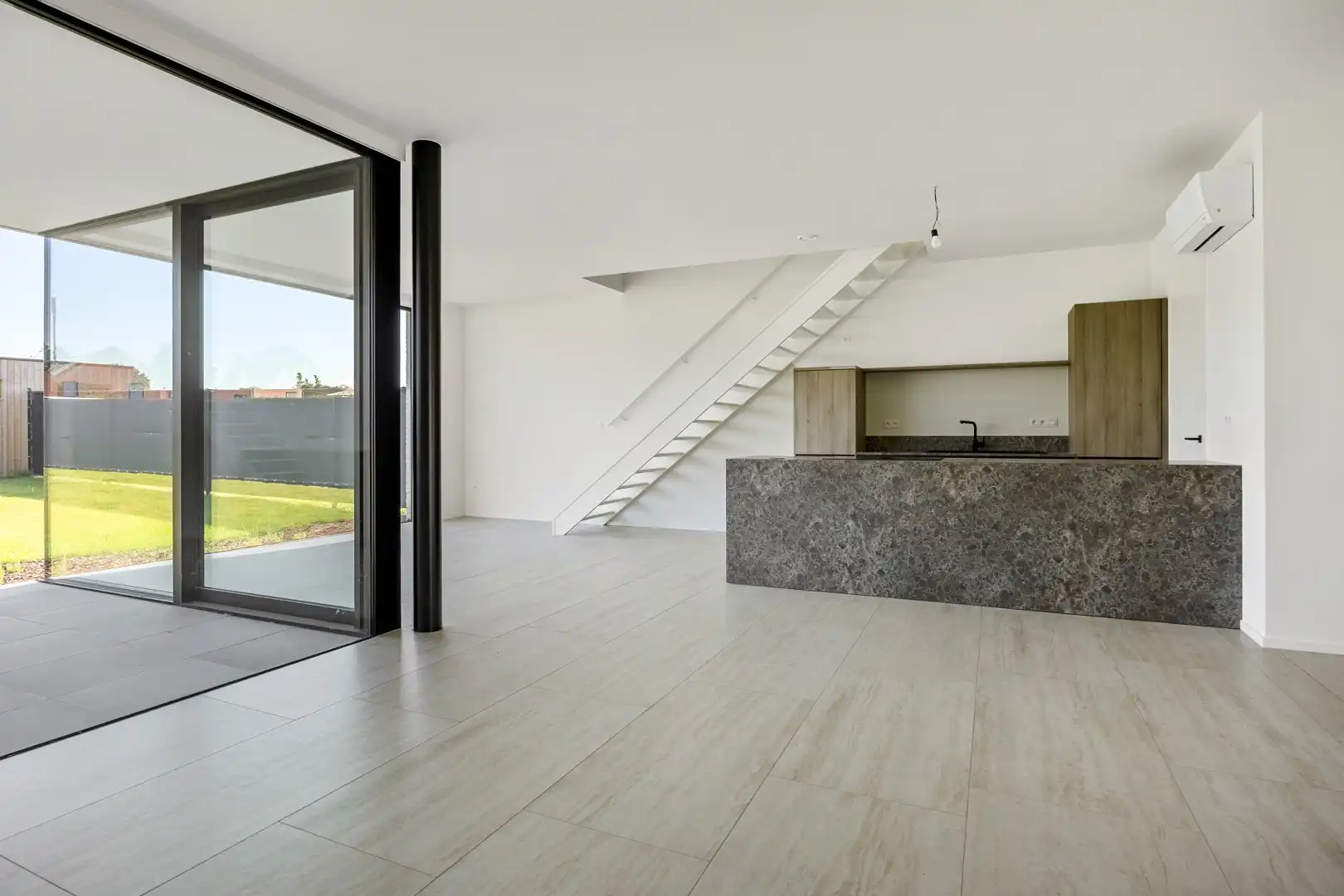 Moderne nieuwbouwwoning met hoogwaardige afwerking in Wilderen (Sint-Truiden). foto 4