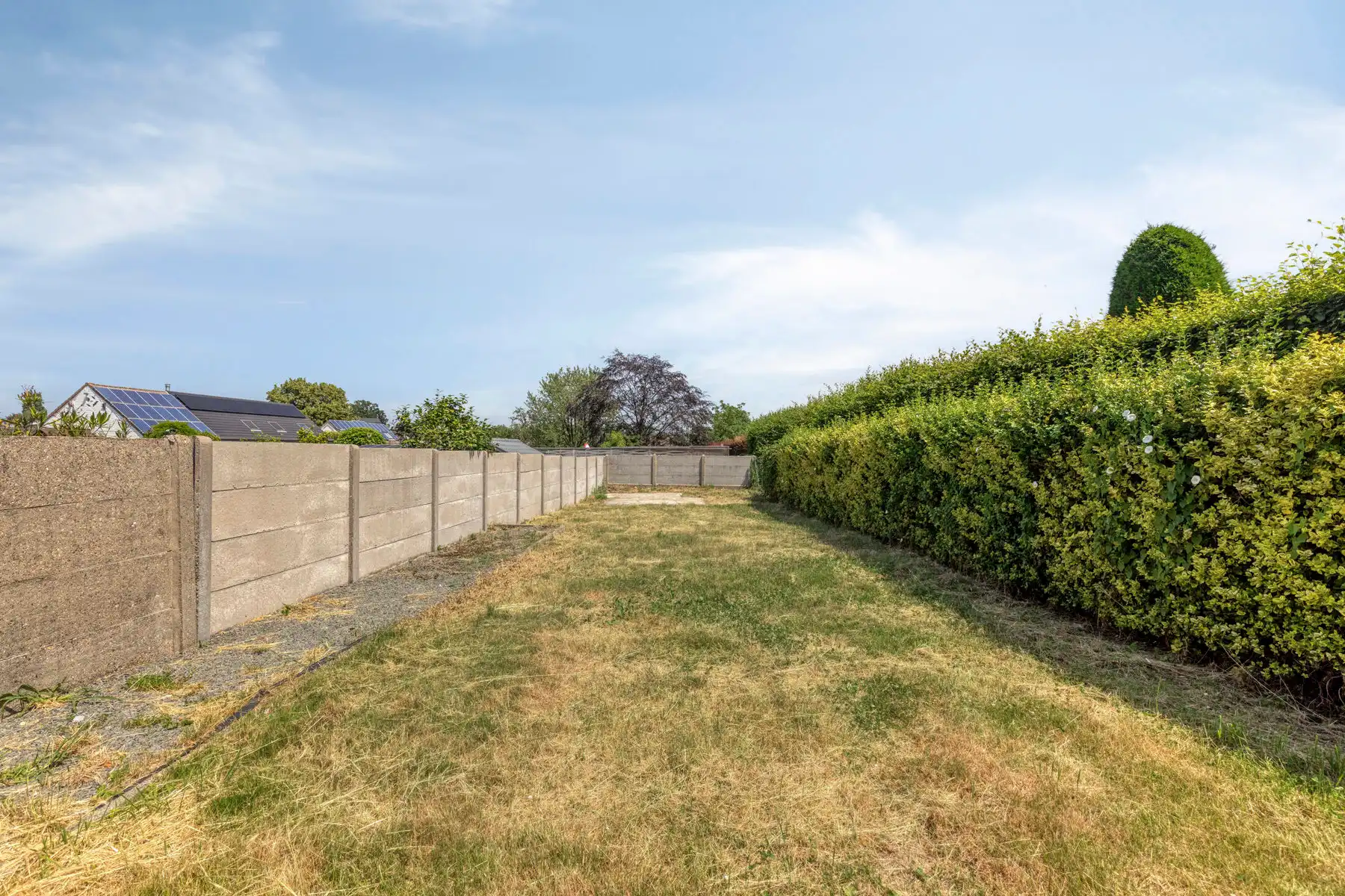 Instapklare HOB met 3 slaapkamers, garage en tuin! foto 23