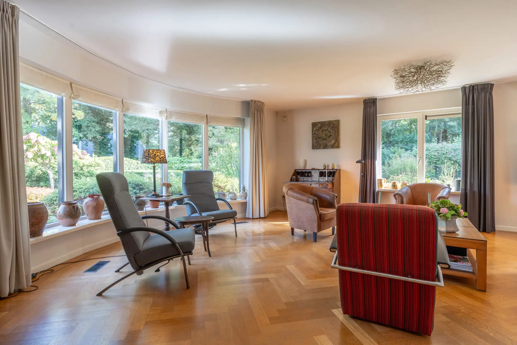 Instapklare gelijkvloersvilla met unieke parktuin op 2.086 m²  foto 12