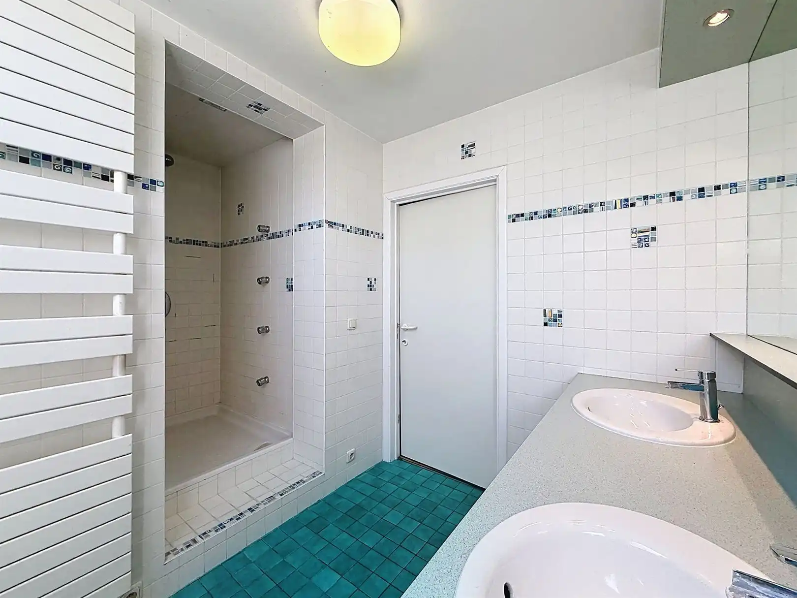 Huis met praktijkruimte, 4 slpks,  2 bdks, 10a 34ca foto 56