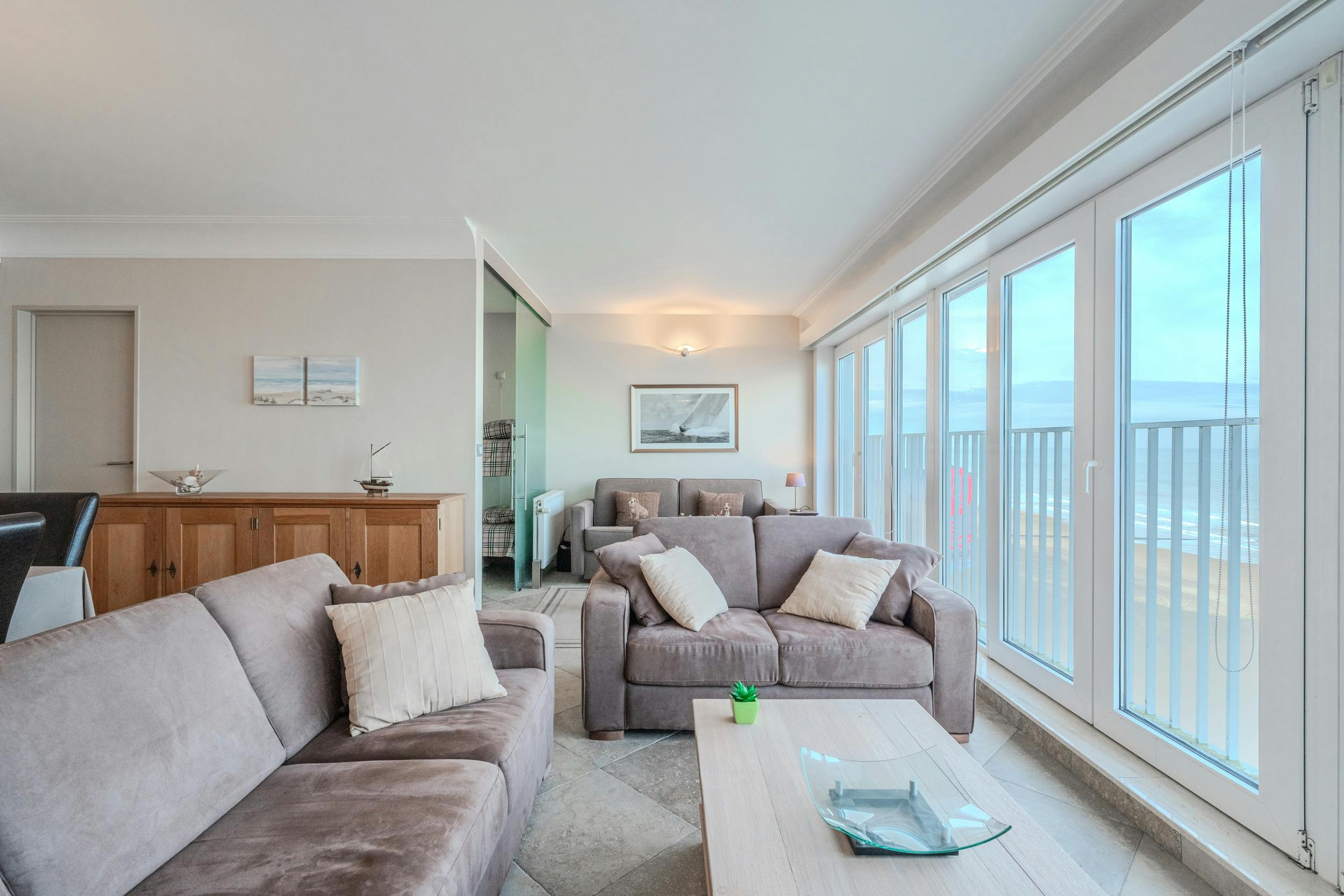 Appartement met frontaal zeezicht te koop te Middelkerke! foto 9