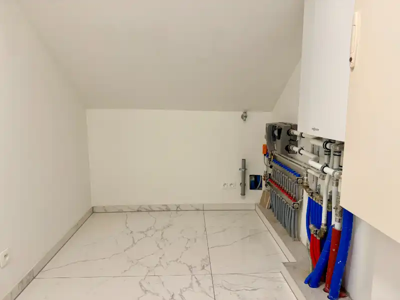 PENTHOUSE SERVICEFLAT MET 3 SLPK, 2 BADK, 2 TERRASSEN foto 32