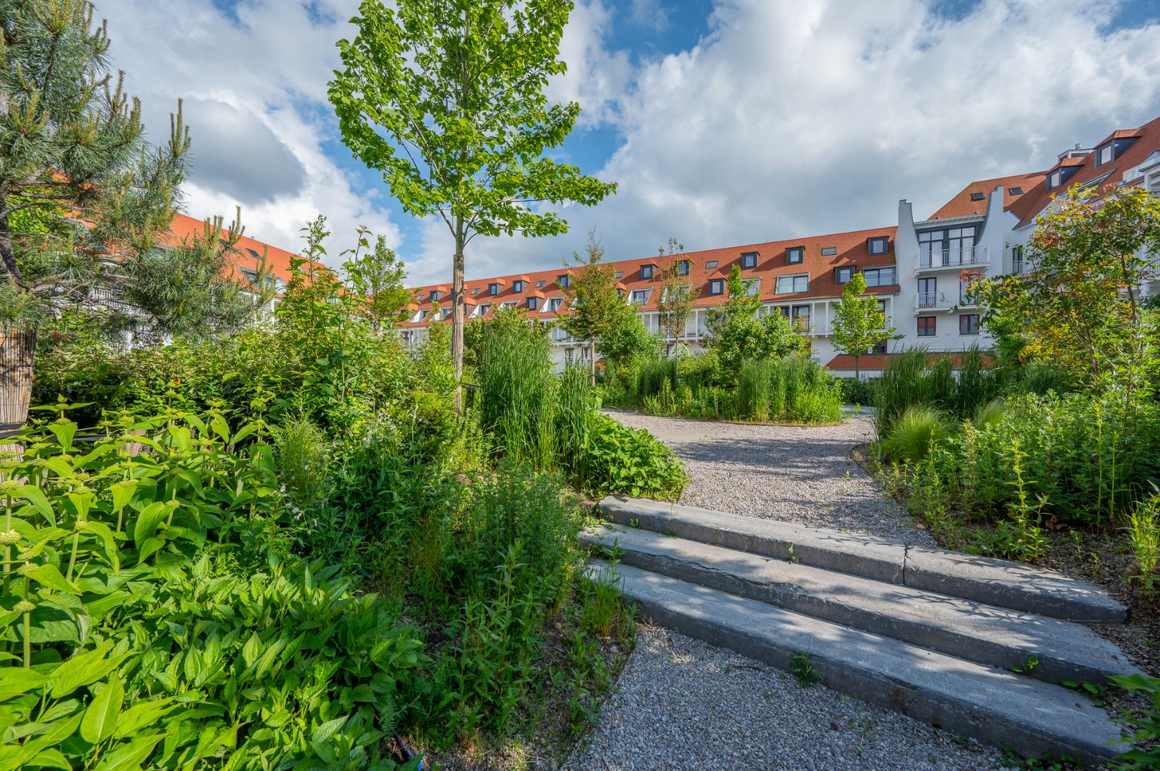 Nieuwbouwappartement met lichtrijke brede leefruimte en groot leefterras foto 22